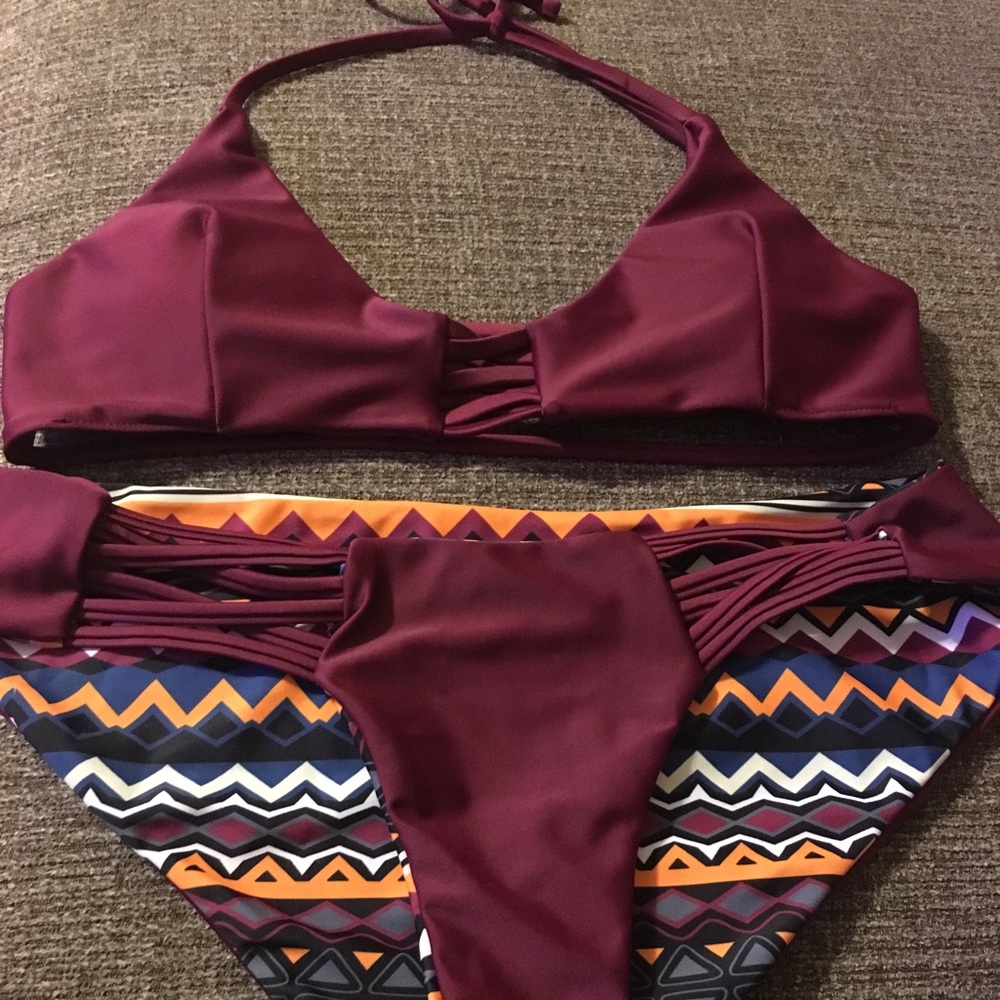 Swimsuit by Cupshe